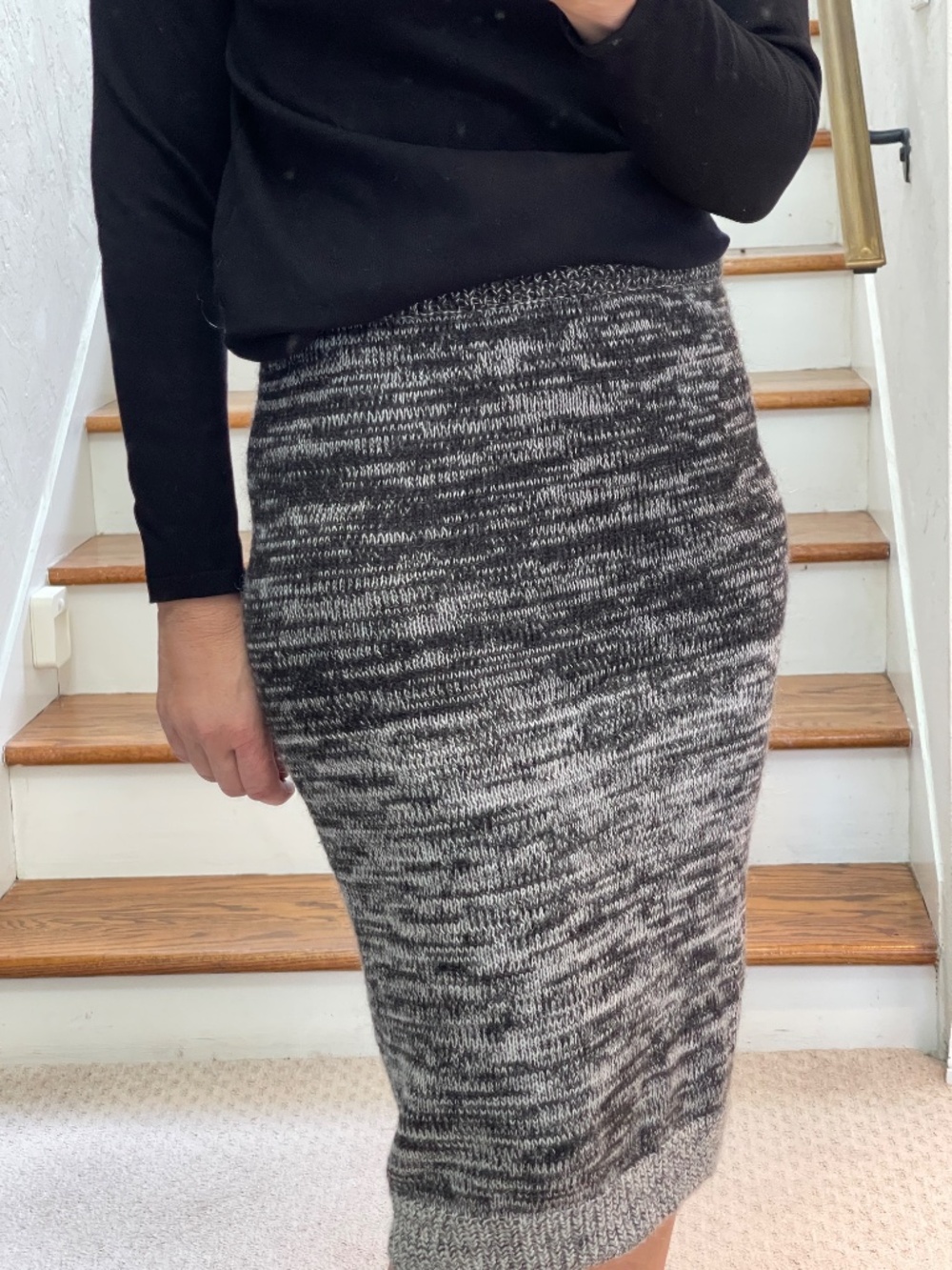 Shakuhachi wool angora blend knit heathered gray black knee length skirt women M